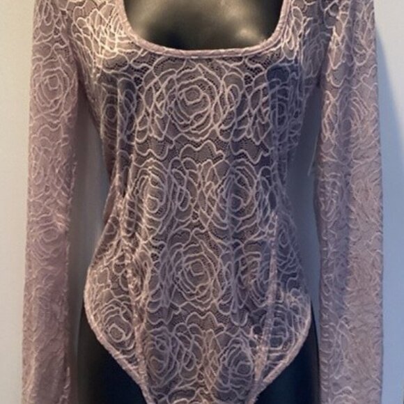 SEND LOVE LONG SLEEVE BODYSUIT ( Color: Light Lavandar) - Picture 2 of 8